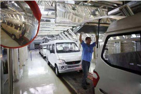 工信部：2025年中國的汽車銷量有望達到3500萬輛，新能源汽車的占有率至少為20%