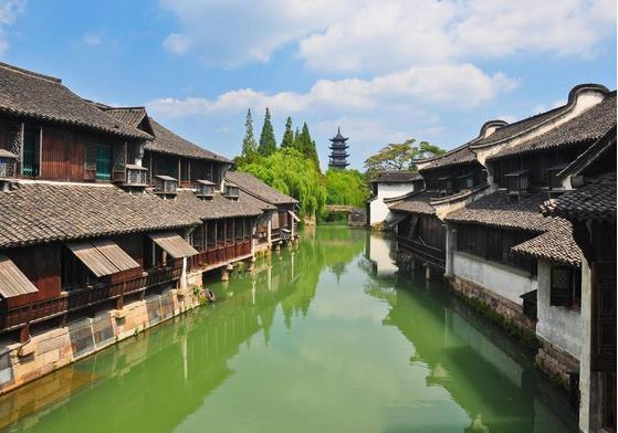 2019年旅游人數(shù)仍處增長態(tài)勢，將達60.6億人次，各地紛紛出臺新一輪文化旅游規(guī)劃??