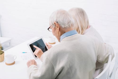 2023老年教育投資前景老年教育行業發展現狀及需求分析